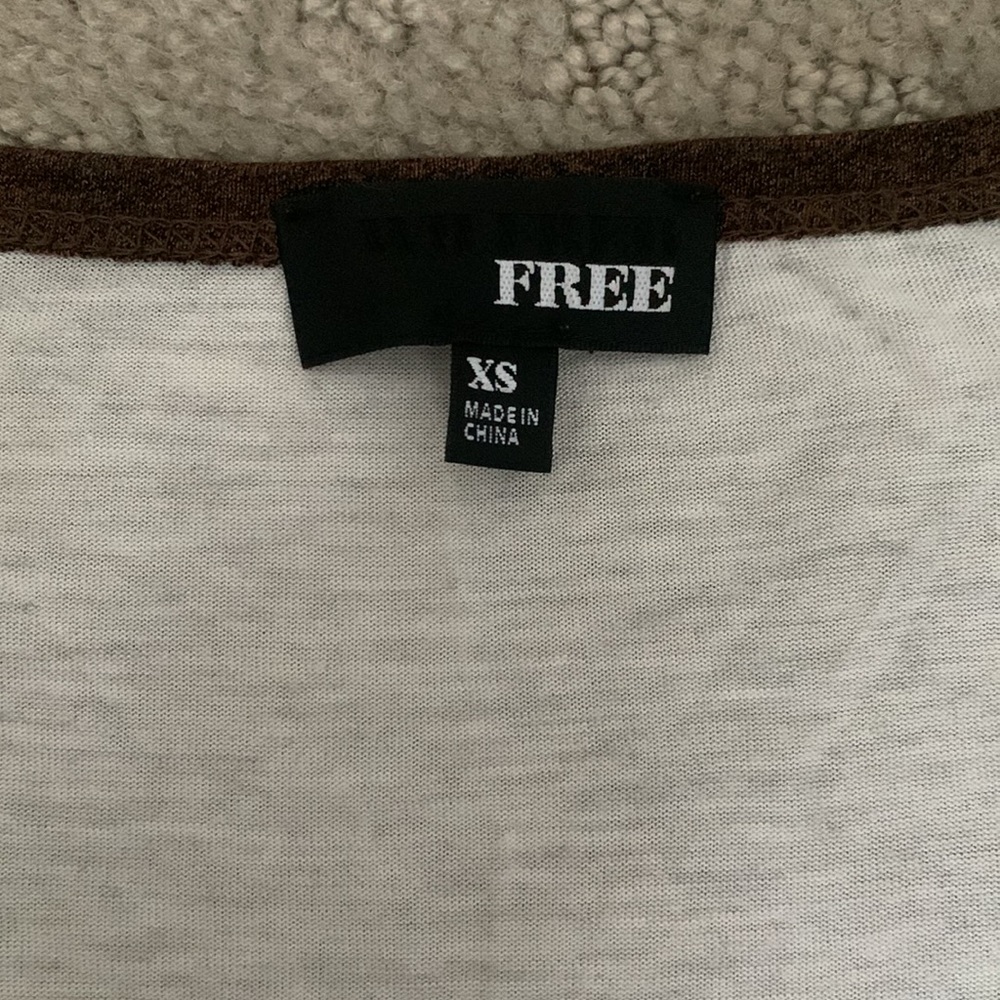 Wilfred Free baseball tee - Picture 2 of 4